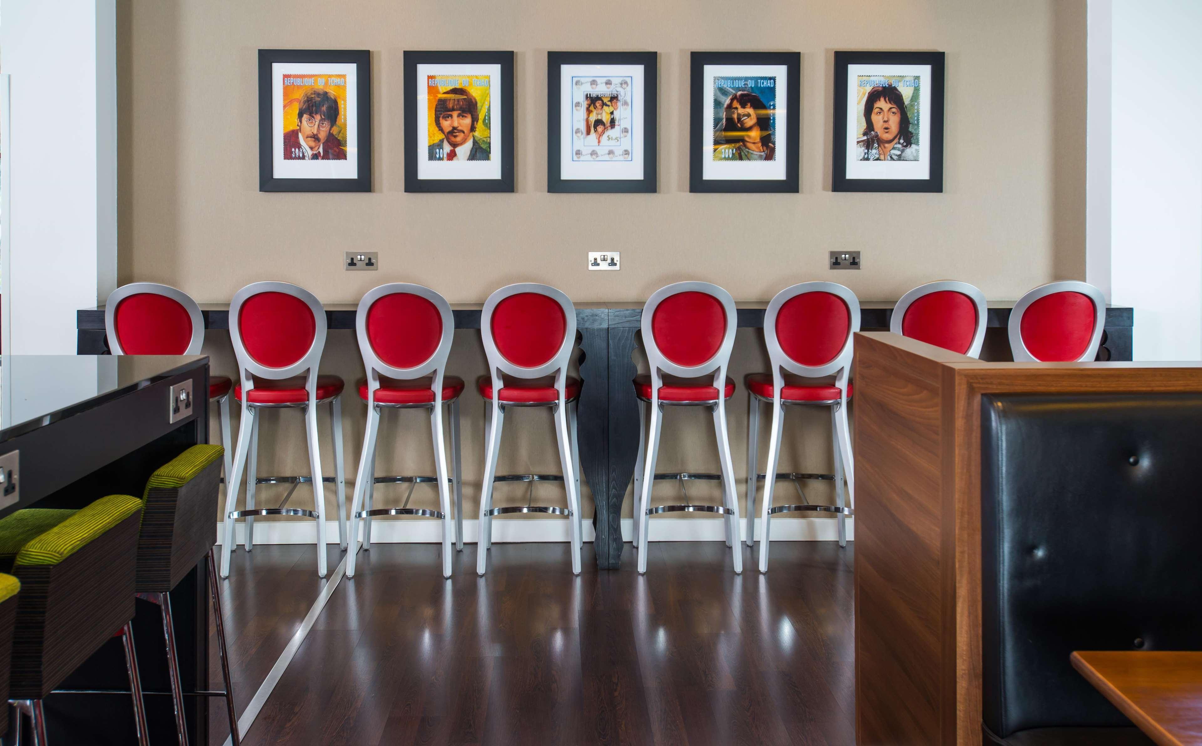 Hotel Hampton By Hilton Centre 3*