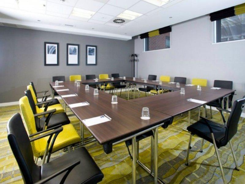 Hampton By Hilton Centre